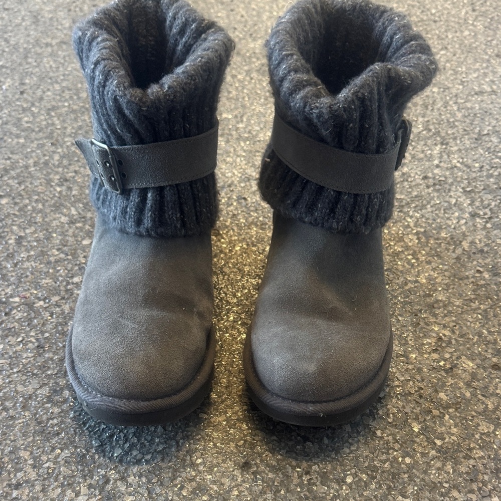 UGG Charcoal Winter Boots women’s 9 gray